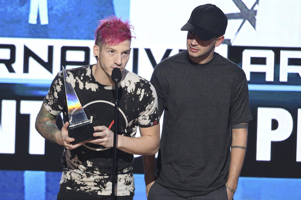 AMAs 2016: Best and Worst Moments