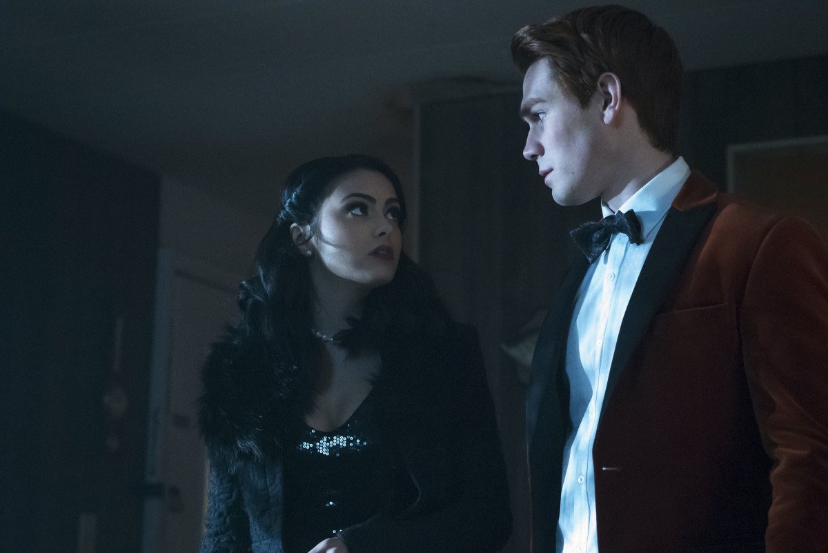 Riverdale Fashion: Season 1 Episode 11